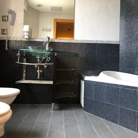 V.ciudad Hotel 3*