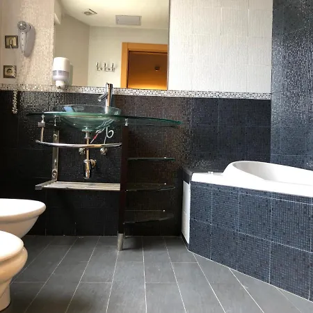 V.ciudad Hotel 3*