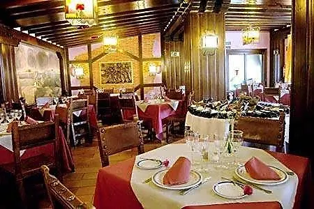V.ciudad Hotel 3*