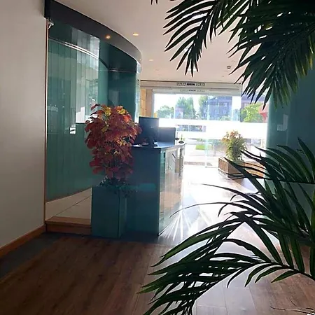 Hotel V.ciudad